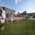 Hotel Mg White Lilyum