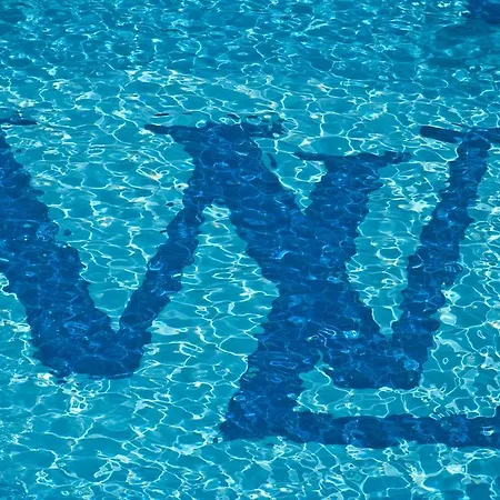 Hotel Mg White Lilyum 5*