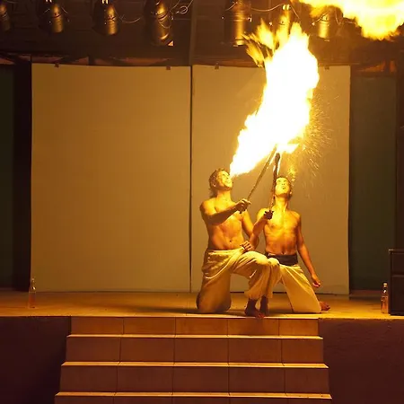 ホテル Mg White Lilyum ケメル