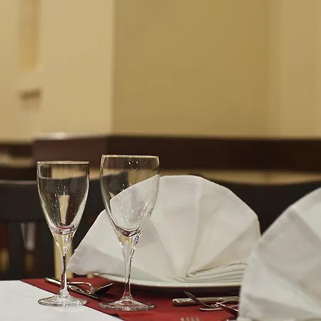 Mg White Lilyum ホテル 3*