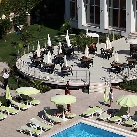 Mg White Lilyum Hotel 3*