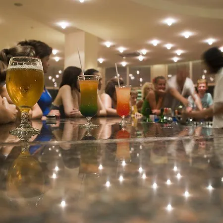 ホテル Mg White Lilyum ケメル