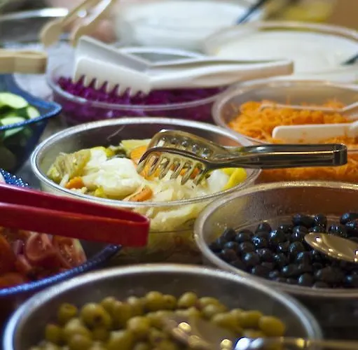 Szálloda Mg White Lilyum