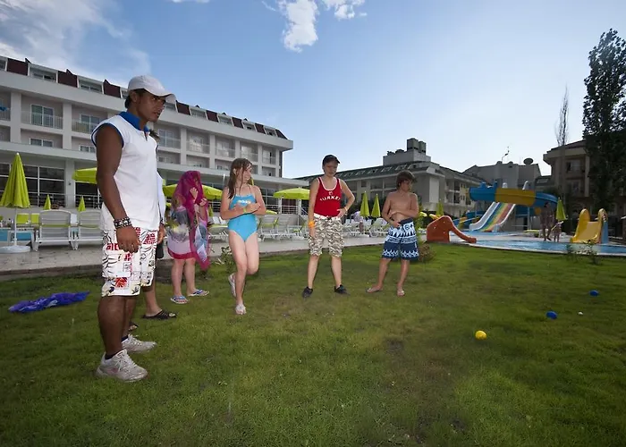 Szálloda Mg White Lilyum