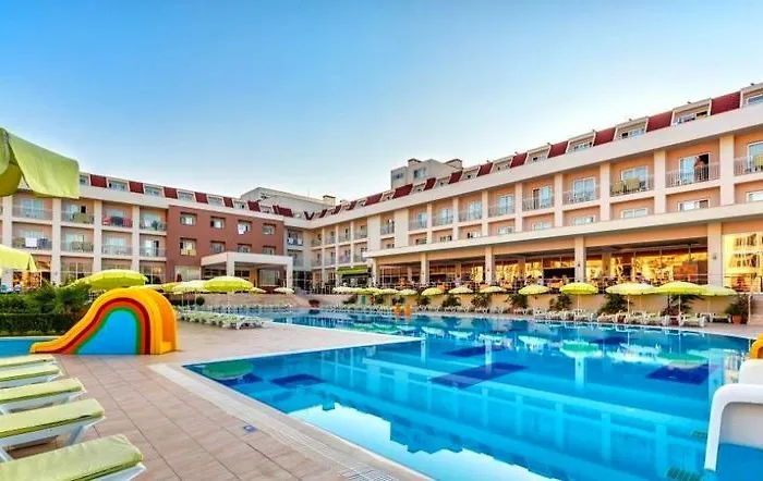 Mg White Lilyum Szálloda