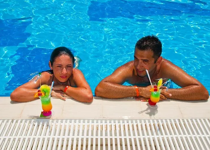 Mg White Lilyum Szálloda 3*