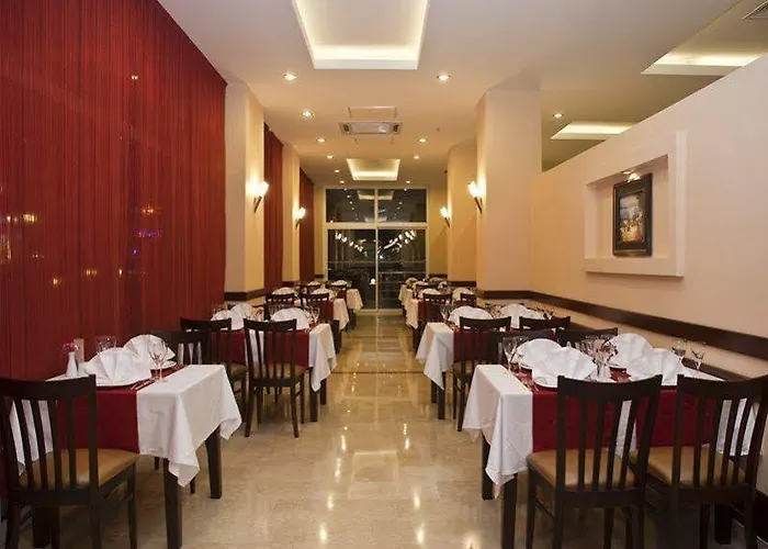 Mg White Lilyum Szálloda Kemer