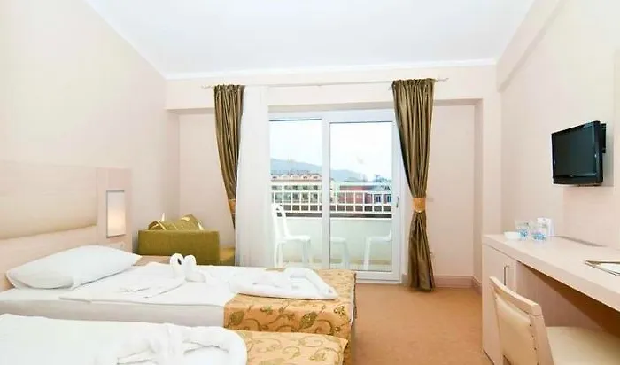 Mg White Lilyum 3* ケメル