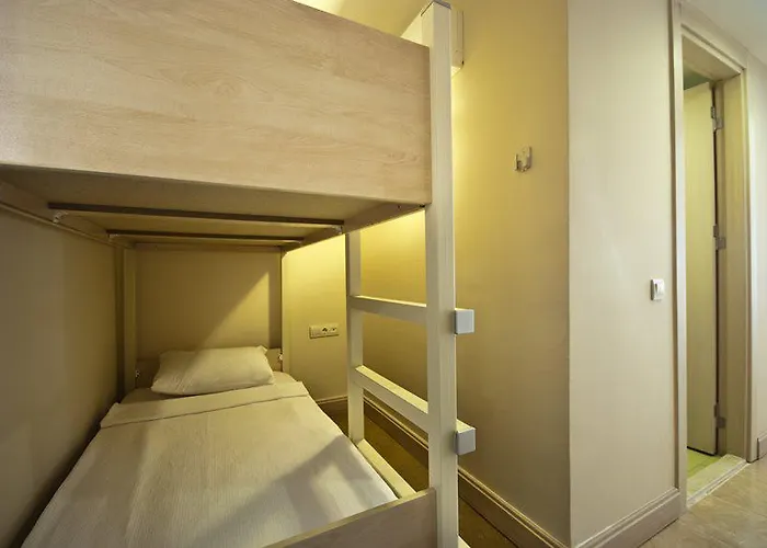 ホテル Mg White Lilyum ケメル