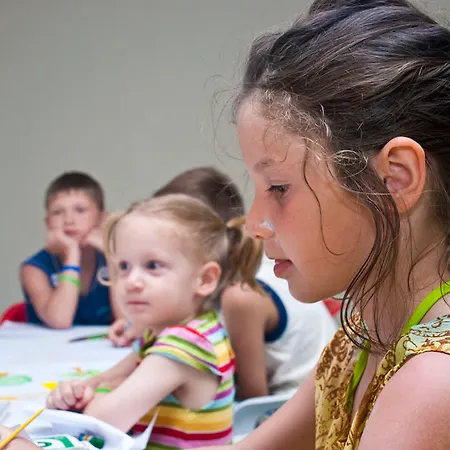 Mg White Lilyum 호텔 3*